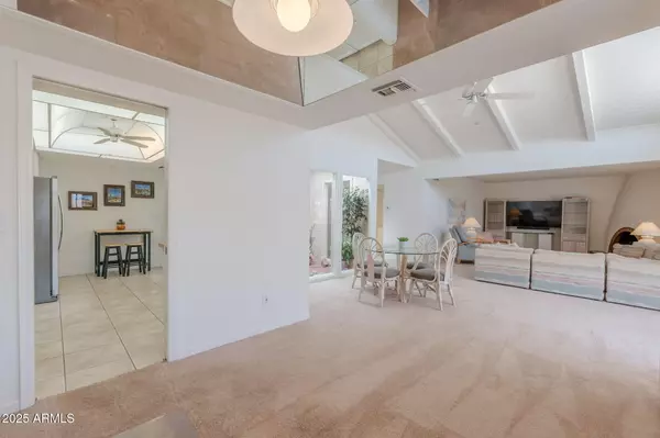 Scottsdale, AZ 85250,7643 E MEDLOCK Drive