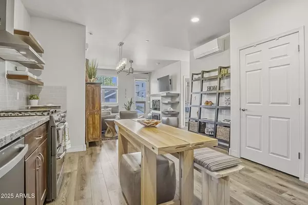 Flagstaff, AZ 86001,19 W DALE Avenue #202