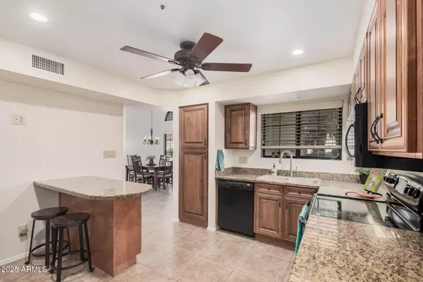 Scottsdale, AZ 85260,11011 N 92ND Street N #1110