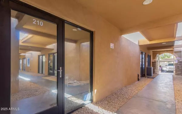 8821 N 7TH Street #2, Phoenix, AZ 85020