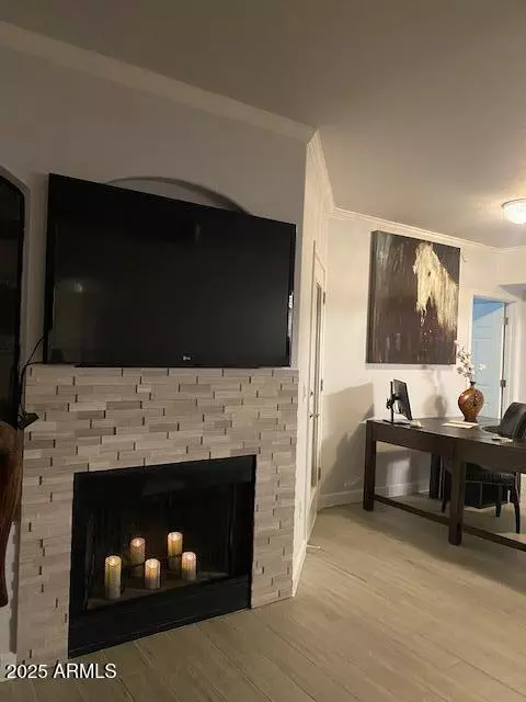 Scottsdale, AZ 85260,15095 N THOMPSON PEAK Parkway #2044