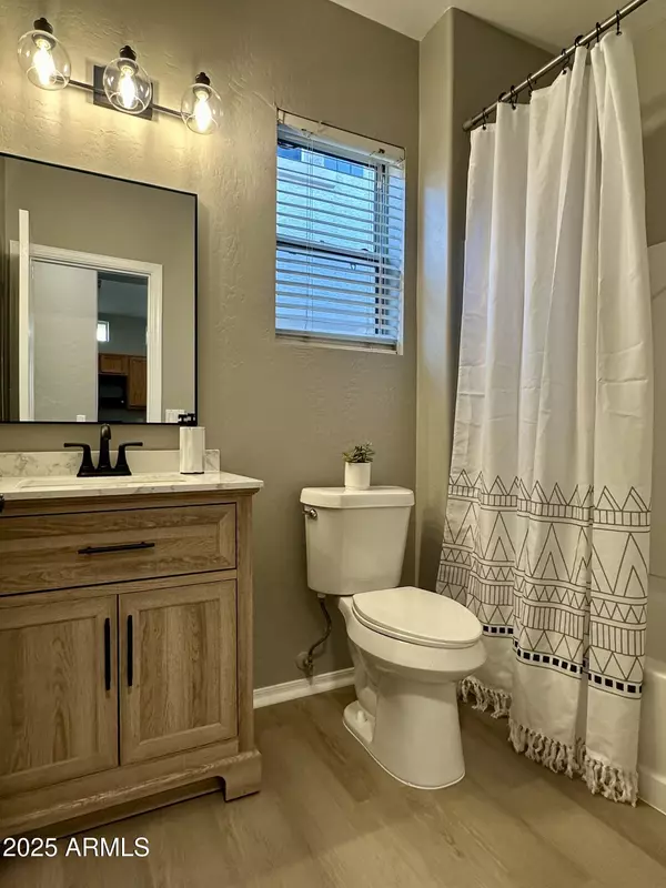 Gilbert, AZ 85233,158 W LAUREL Court