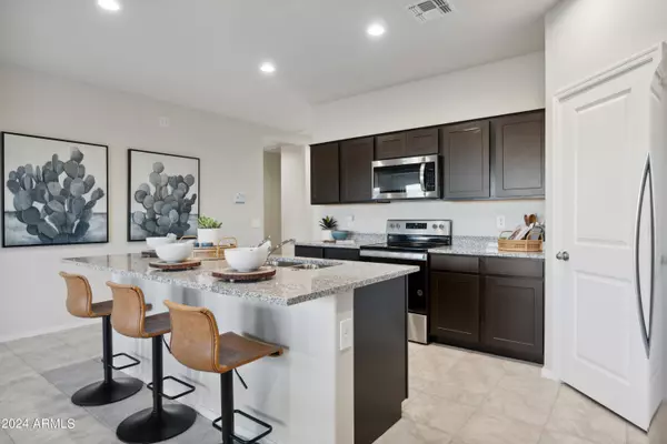 San Tan Valley, AZ 85140,5761 E Freesia Lane