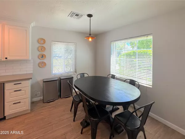Mesa, AZ 85203,6 N FRASER Drive E