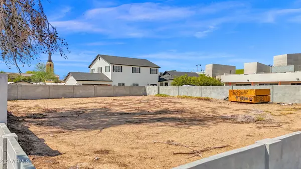 Mesa, AZ 85210,122 S SIRRINE -- #6