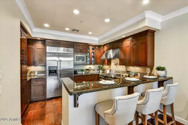 Scottsdale, AZ 85251,4909 N WOODMERE FAIRWAY -- #2003