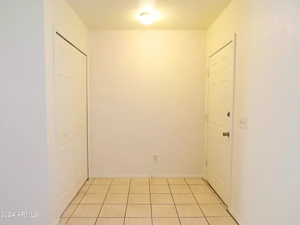 Sierra Vista, AZ 85635,4171 CALLE BARONA -- #A