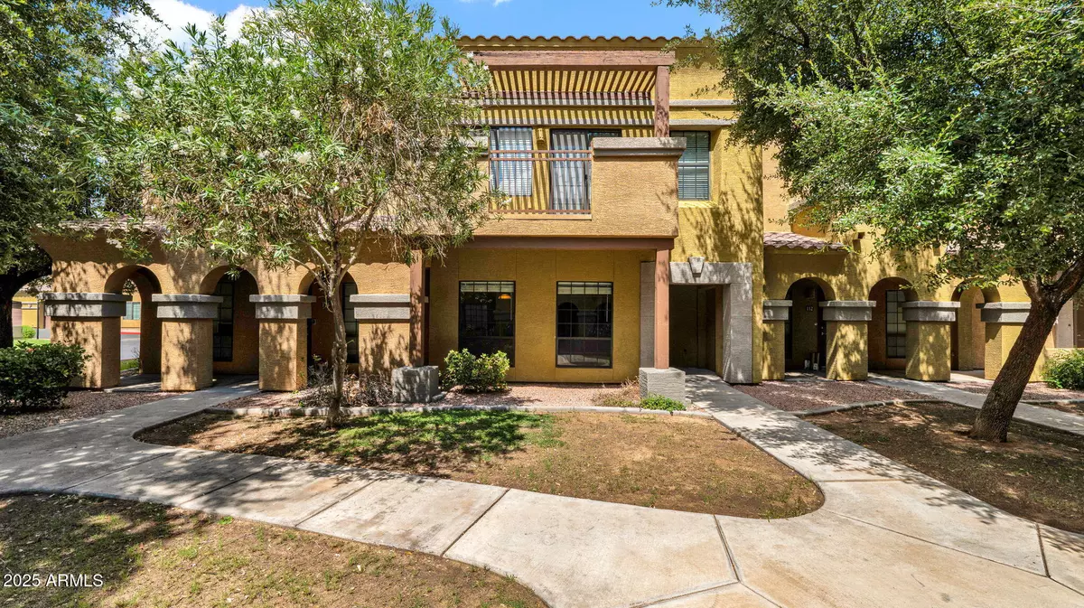 Phoenix, AZ 85022,1702 E BELL Road #113