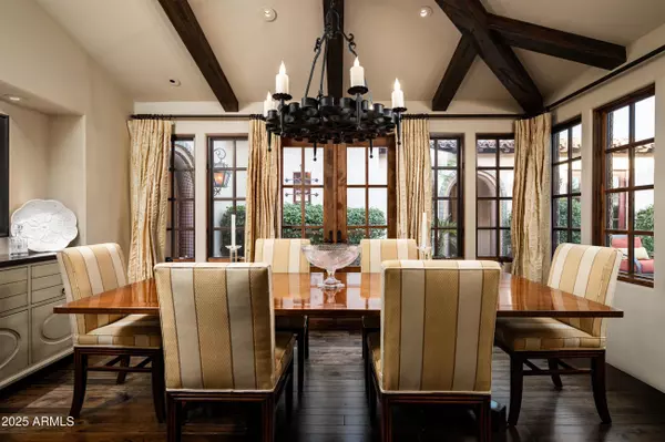 Paradise Valley, AZ 85253,4949 E LINCOLN Drive #11