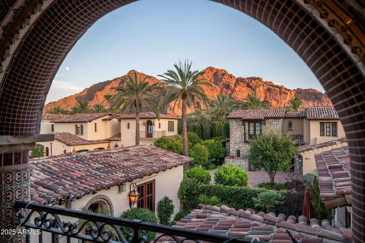 Paradise Valley, AZ 85253,4949 E LINCOLN Drive #11