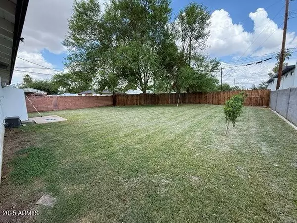 Tempe, AZ 85281,1622 E 12TH Street