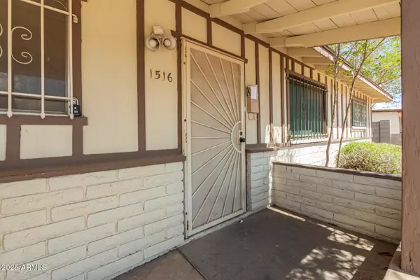 Mesa, AZ 85202,1516 W 6TH Drive