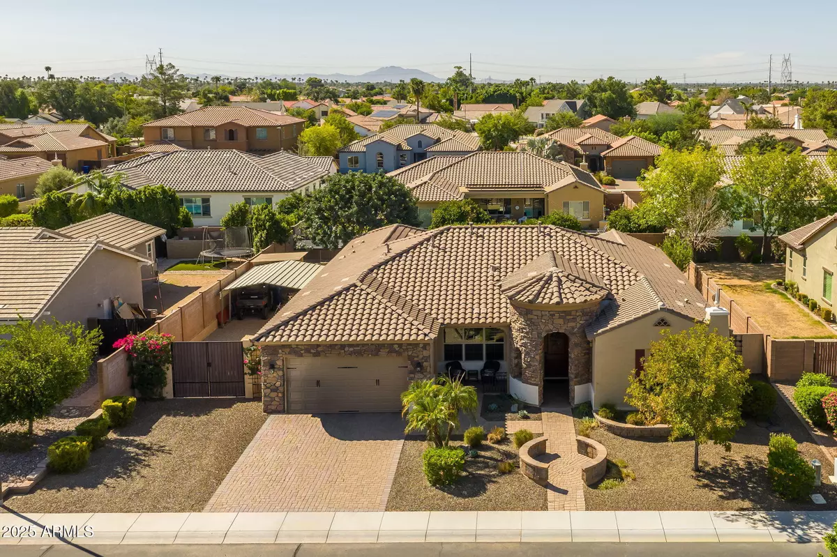 Mesa, AZ 85205,3907 E ENROSE Street