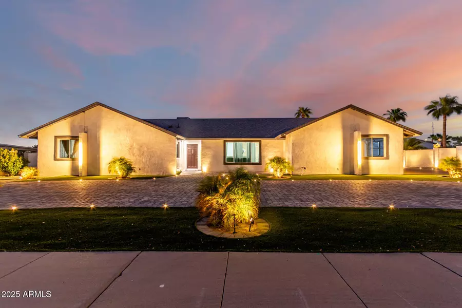 5922 W MICHELLE Drive, Glendale, AZ 85308