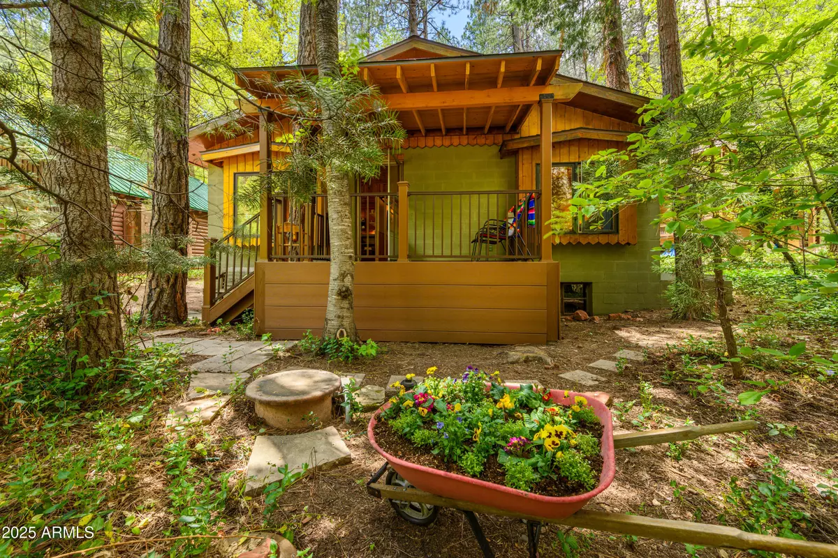 Sedona, AZ 86336,185 S HARDING Drive