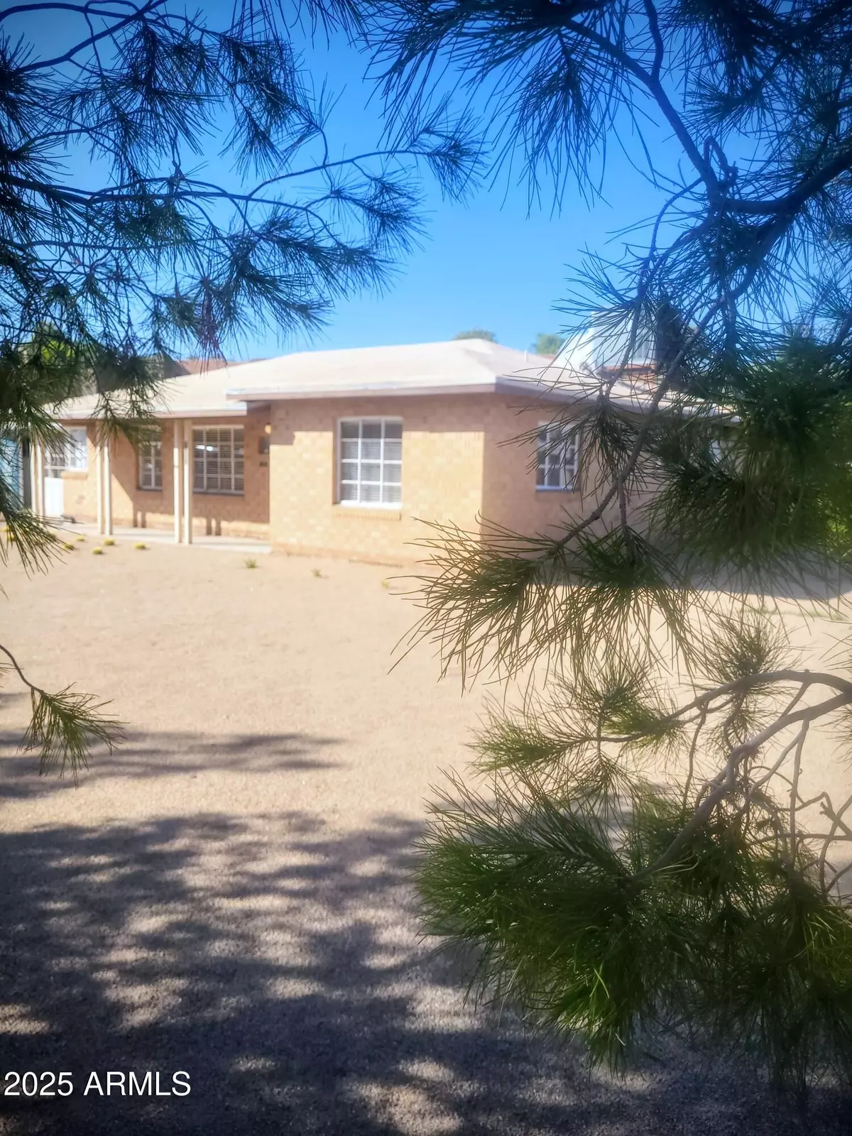 Phoenix, AZ 85015,1704 W COLTER Street