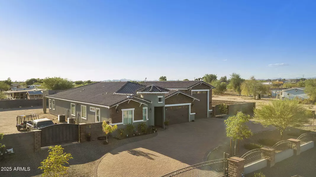 27822 N 203 Avenue, Wittmann, AZ 85361
