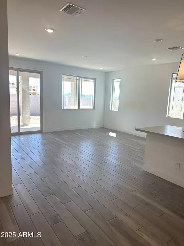 Queen Creek, AZ 85140,765 W Lark Drive