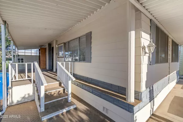 Tempe, AZ 85282,2401 W SOUTHERN Avenue #335