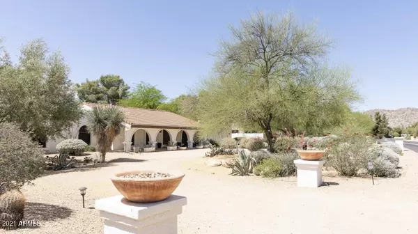 Paradise Valley, AZ 85253,5115 E BERNEIL Drive