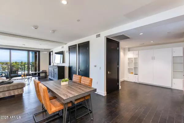 Scottsdale, AZ 85251,4422 N 75TH Street #7013