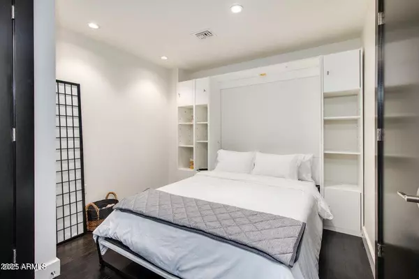 Scottsdale, AZ 85251,4422 N 75TH Street #7013