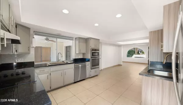 Phoenix, AZ 85020,7012 N 22ND Street