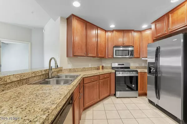 Phoenix, AZ 85054,5450 E DEER VALLEY Drive #3213
