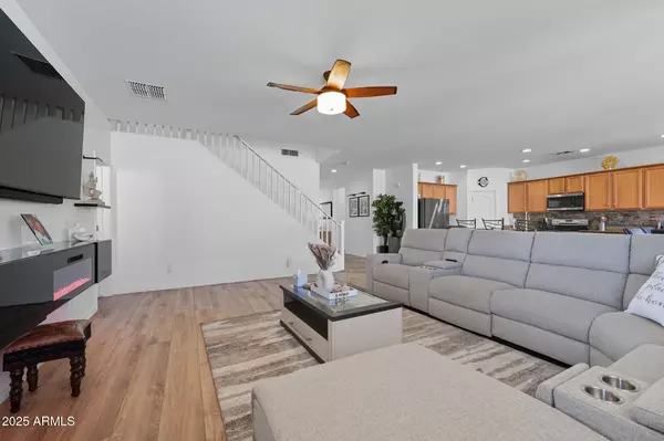 San Tan Valley, AZ 85143,754 W DESERT SEASONS Drive