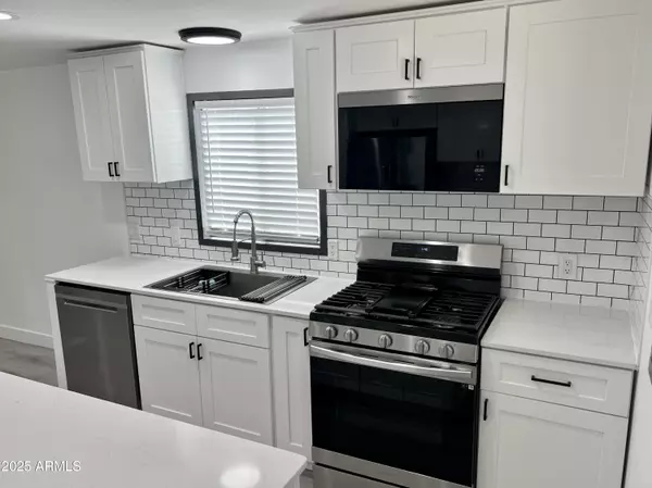 Peoria, AZ 85345,10951 N 91st Avenue #218