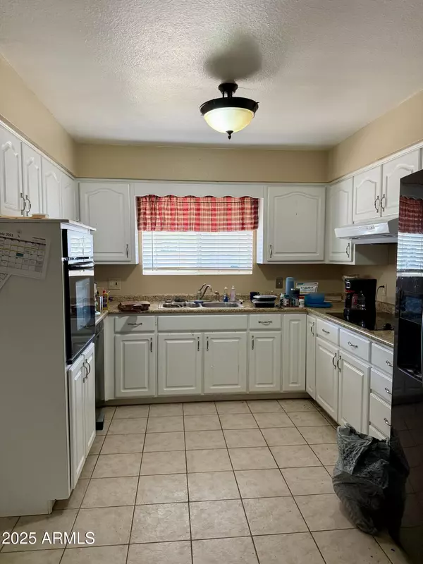 Mesa, AZ 85205,5856 E Colby Street