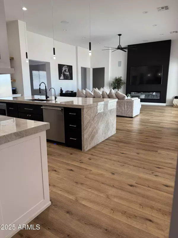 Buckeye, AZ 85326,22123 W HARWELL Road