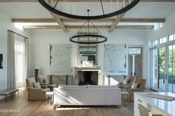 Paradise Valley, AZ 85253,6716 E MALCOMB Drive