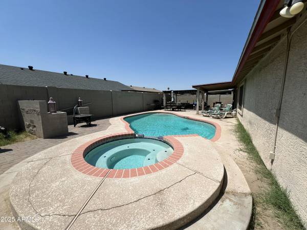 Glendale, AZ 85303,8007 W TUCKEY Lane