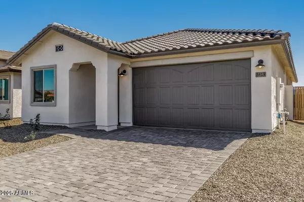 Tolleson, AZ 85353,8419 W ENCINAS Lane