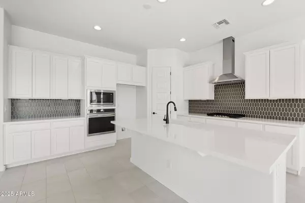 Litchfield Park, AZ 85340,20051 W EL NIDO Lane