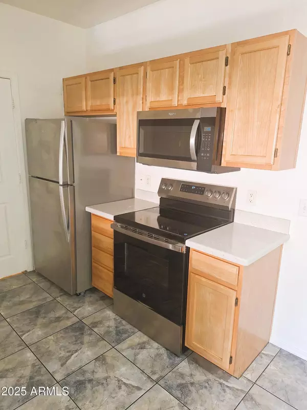 Phoenix, AZ 85008,5401 E VAN BUREN Street #2042