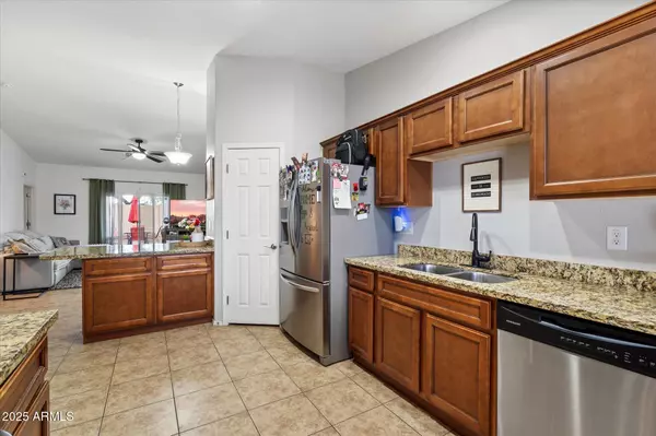 Phoenix, AZ 85041,8025 S 5TH Avenue