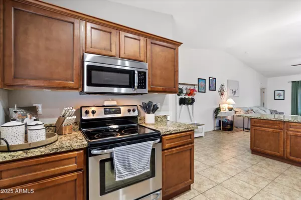 Phoenix, AZ 85041,8025 S 5TH Avenue