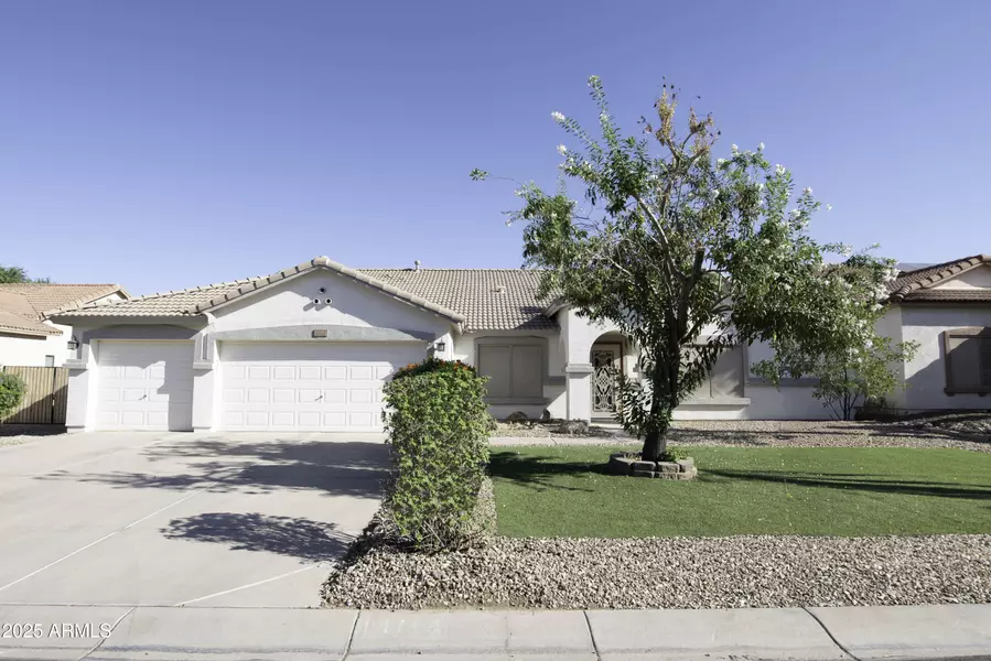 4144 E CAMDEN Avenue, San Tan Valley, AZ 85140