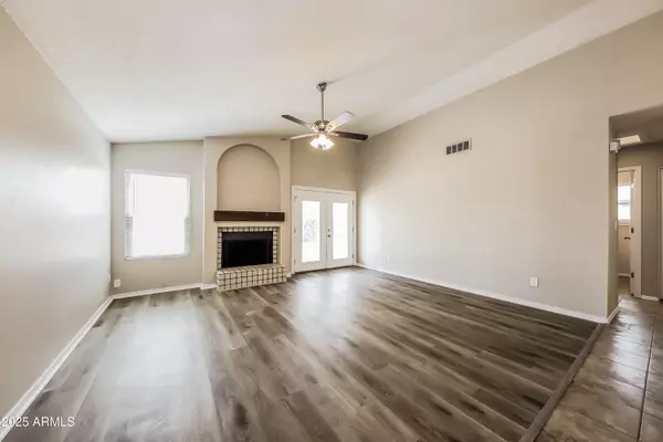Glendale, AZ 85306,6053 W MAUI Lane