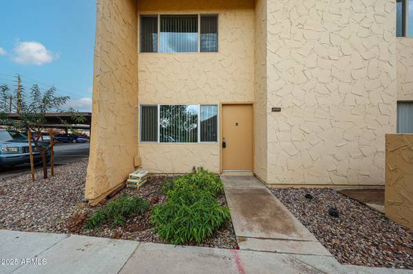 Scottsdale, AZ 85251,8055 E THOMAS Road #D107