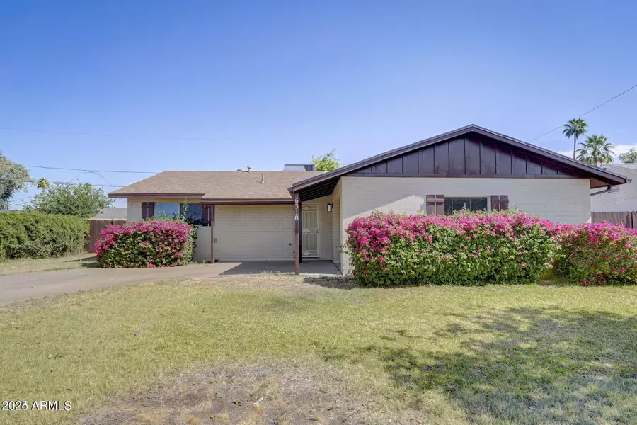 6310 W BERRIDGE Lane, Glendale, AZ 85301