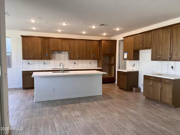 Buckeye, AZ 85396,2713 N 216TH Avenue