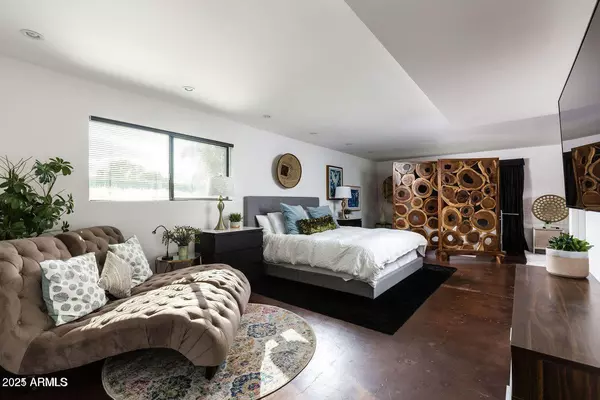 Phoenix, AZ 85018,5002 N 38TH Place