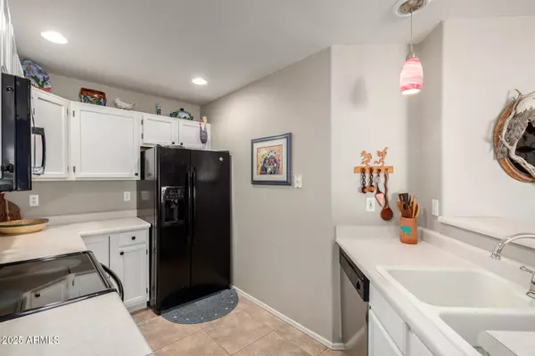 Fountain Hills, AZ 85268,16709 E BAYFIELD Drive #B