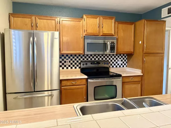 Mesa, AZ 85210,533 W GUADALUPE Road #1122