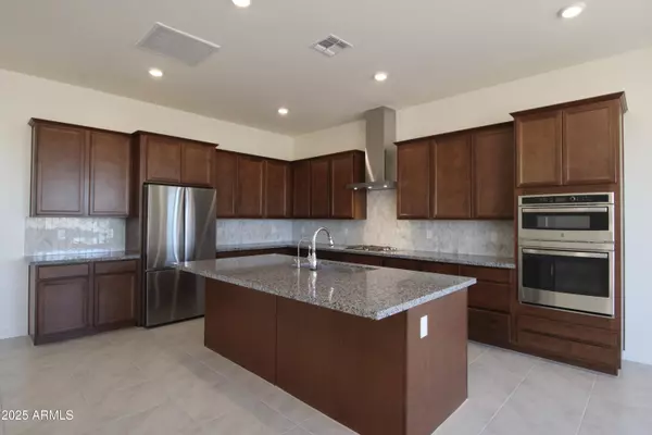Apache Junction, AZ 85120,826 W Golden Ore Pass