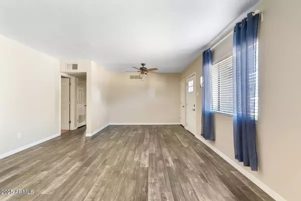 Phoenix, AZ 85015,2147 W OSBORN Road