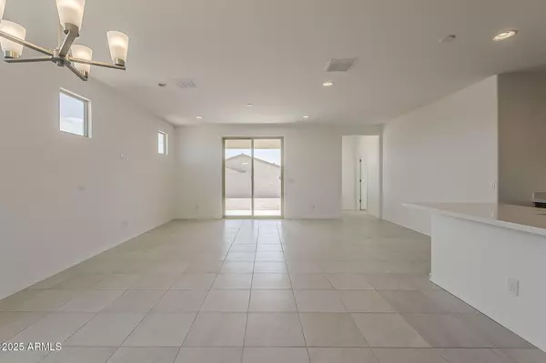 Buckeye, AZ 85326,24237 W HILTON Avenue